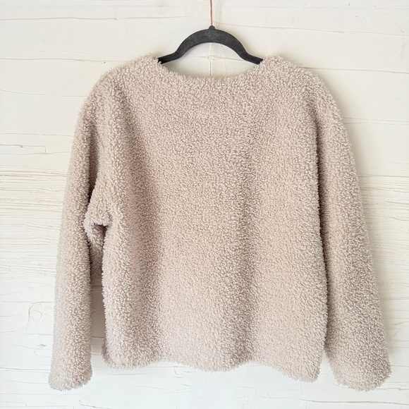 Uniqlo | Cream Sherpa Fleece Crew Neck Sweater (M) - Picture 5 of 8